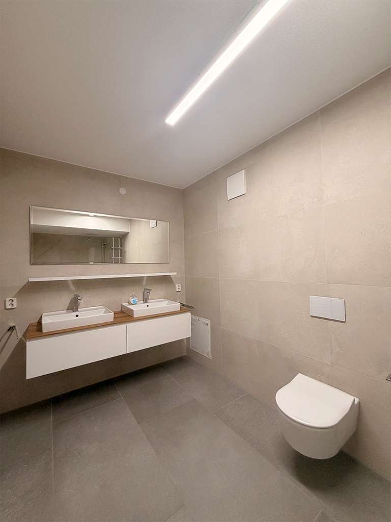 Badezimmer erste Ansicht