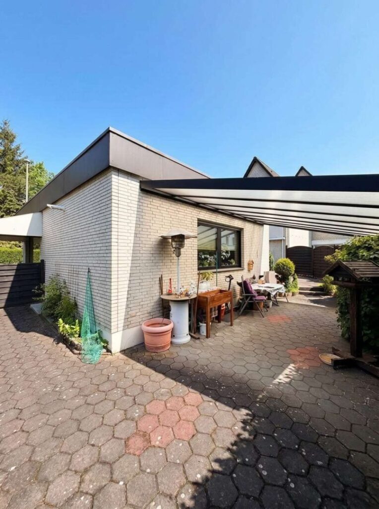 Überdachte Terrasse